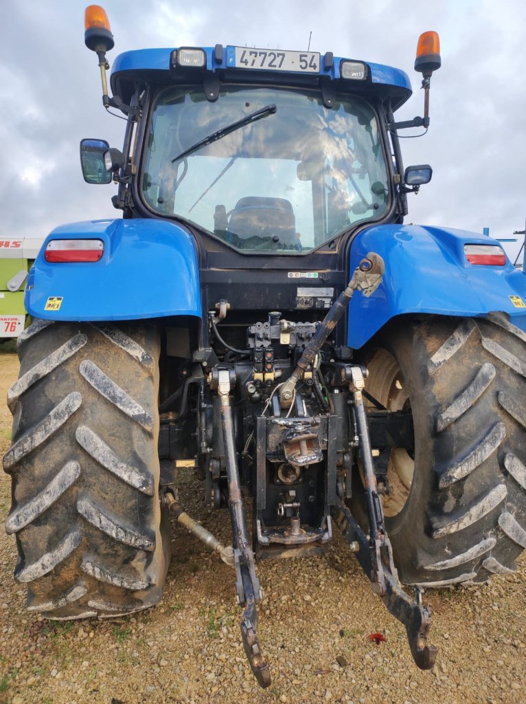 Traktor Türe ait New Holland T7030, Gebrauchtmaschine içinde Lalœuf (resim 4)