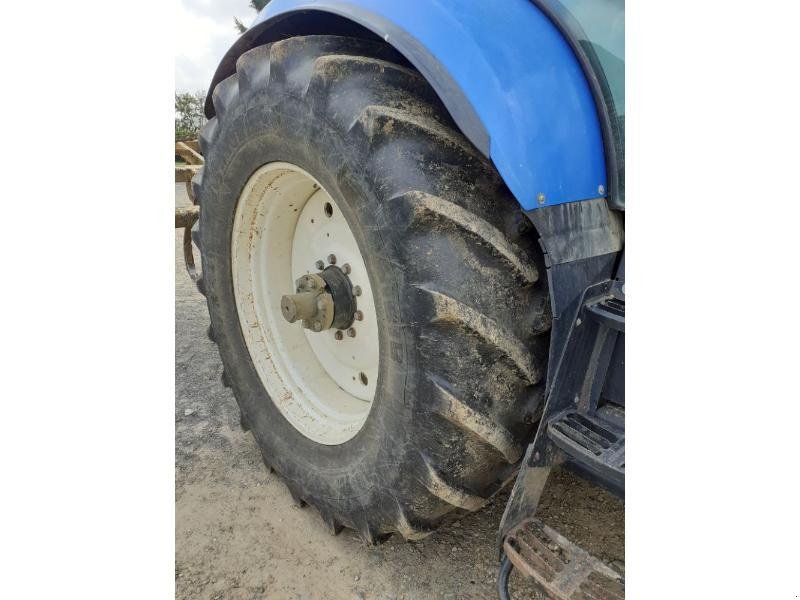 Traktor Türe ait New Holland T7030, Gebrauchtmaschine içinde BRAY en Val (resim 7)