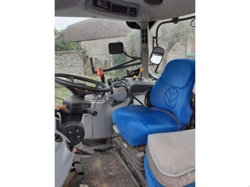 Traktor tipa New Holland T7030, Gebrauchtmaschine u BRAY en Val (Slika 5)