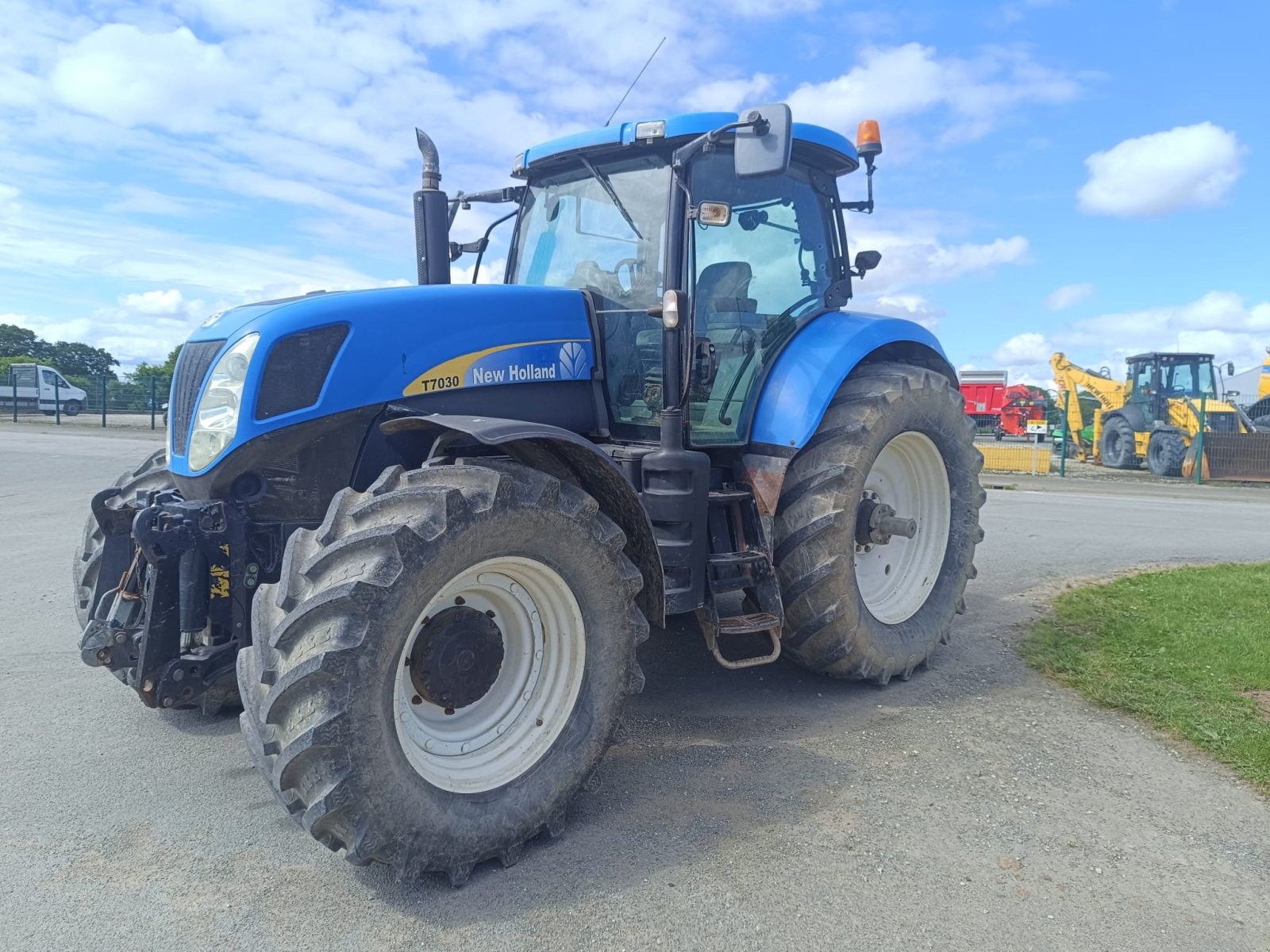 Traktor typu New Holland T7030, Gebrauchtmaschine v Le Horps (Obrázok 1)