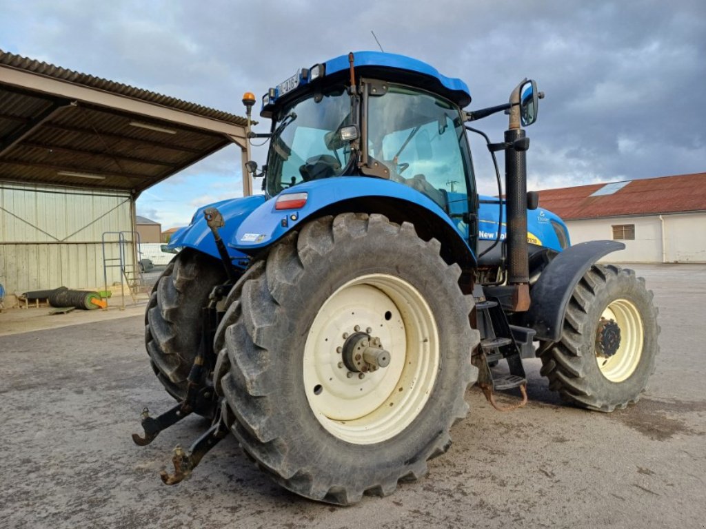 Traktor tip New Holland T7030, Gebrauchtmaschine in VERT TOULON (Poză 9)