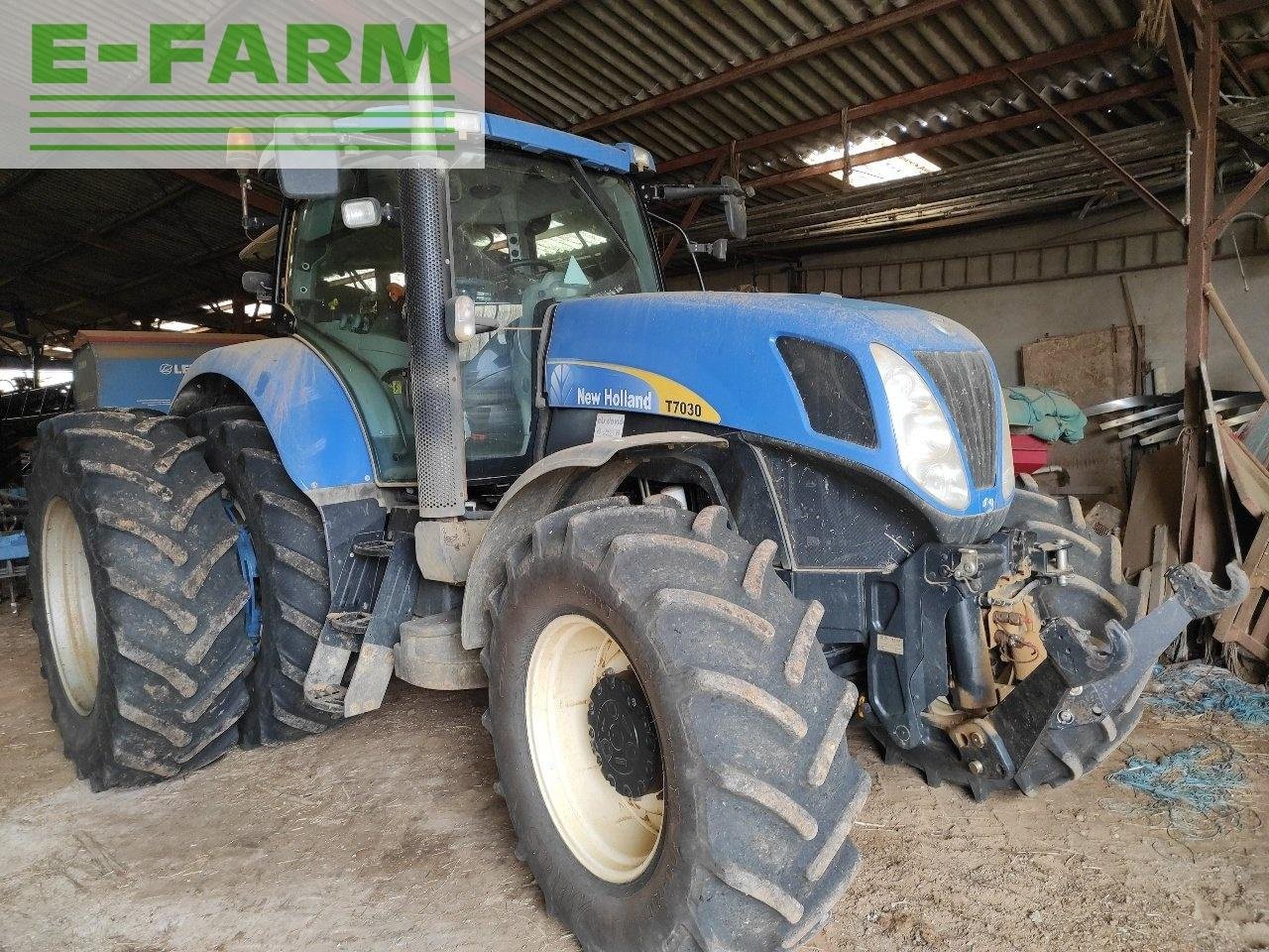 Traktor del tipo New Holland t7030, Gebrauchtmaschine en CHAUVONCOURT (Imagen 10)