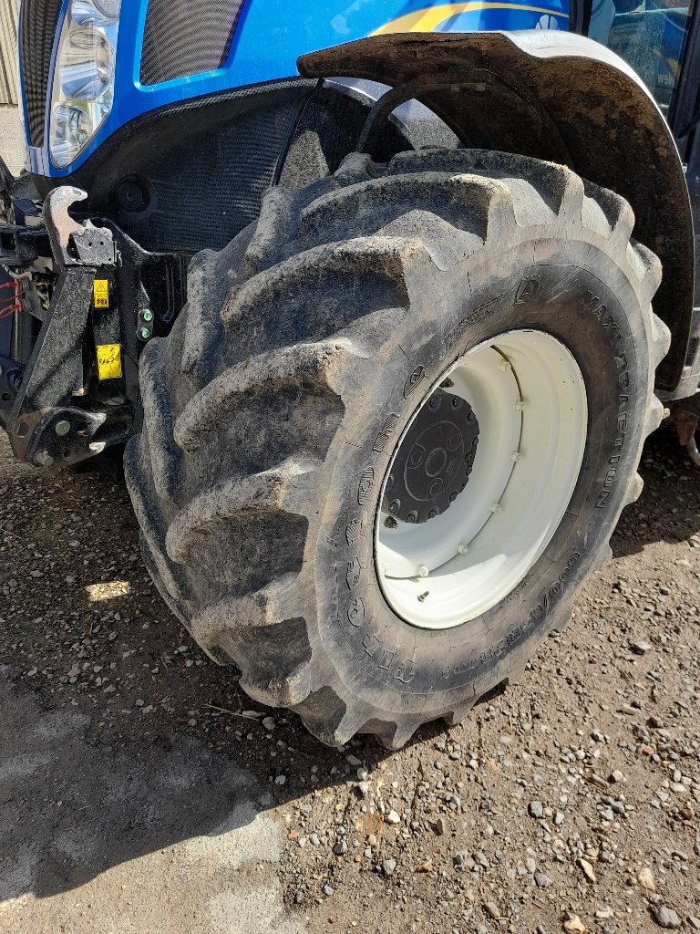 Traktor typu New Holland T7040, Gebrauchtmaschine v Neufchâtel-en-Bray (Obrázek 5)