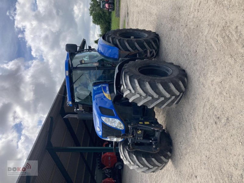 Traktor of the type New Holland T7050 Power Command, Gebrauchtmaschine in Schoenberg