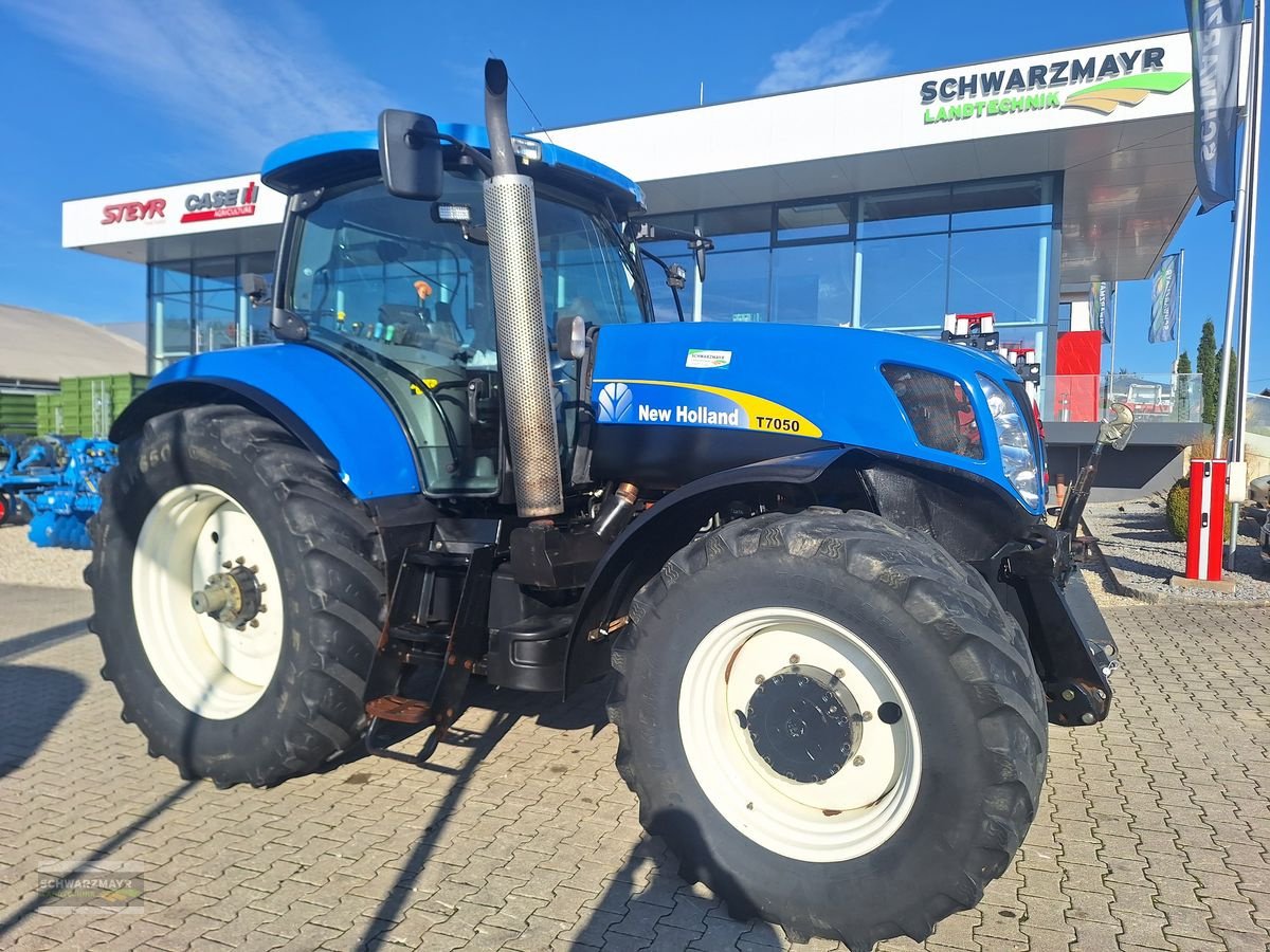 Traktor des Typs New Holland T7050 Power Command, Gebrauchtmaschine in Aurolzmünster (Bild 1)