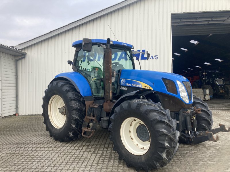 Traktor des Typs New Holland T7050, Gebrauchtmaschine in Thisted (Bild 1)