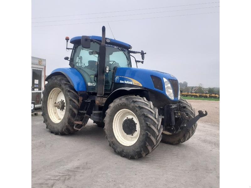 Traktor du type New Holland T7050, Gebrauchtmaschine en HERLIN LE SEC (Photo 2)