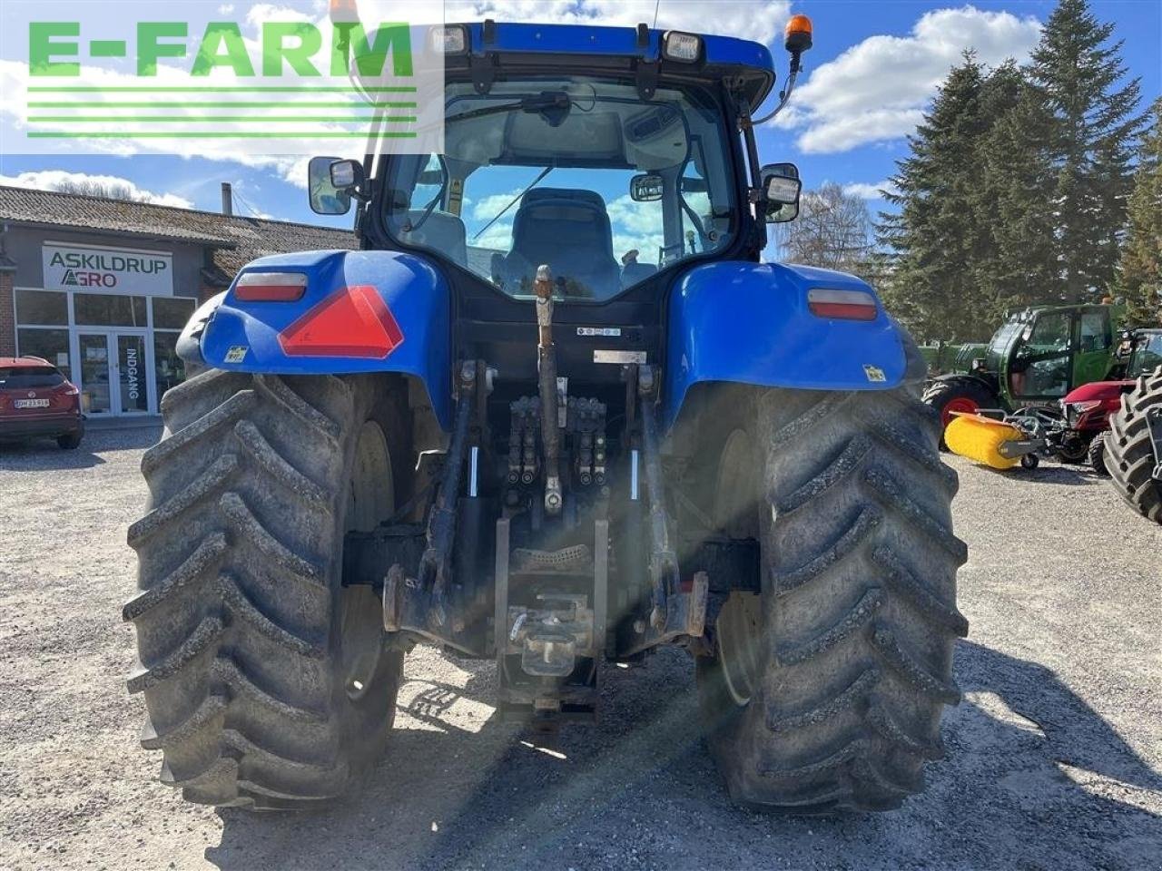 Traktor типа New Holland t7060 med frontlæsser, Gebrauchtmaschine в RANDERS SV (Фотография 4)