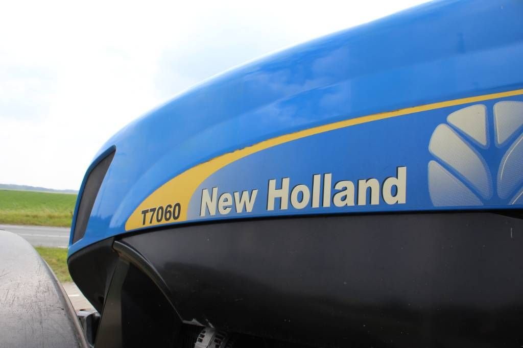 Traktor del tipo New Holland T7060, Gebrauchtmaschine en Bant (Imagen 5)