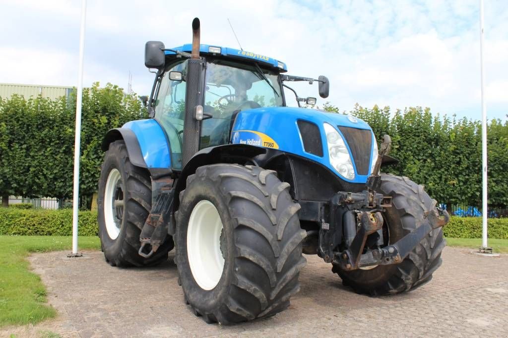 Traktor tipa New Holland T7060, Gebrauchtmaschine u Bant (Slika 2)