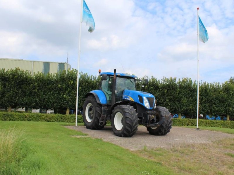 Traktor del tipo New Holland T7060, Gebrauchtmaschine en Bant