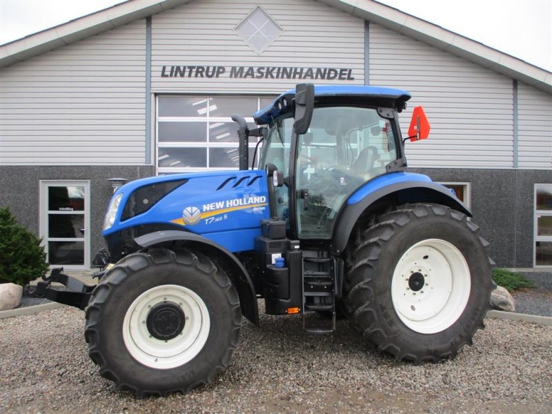 Traktor typu New Holland T7.165S Med frontlift, frontPTO og fuld affjedring KUN 834 Timer, Gebrauchtmaschine v Lintrup