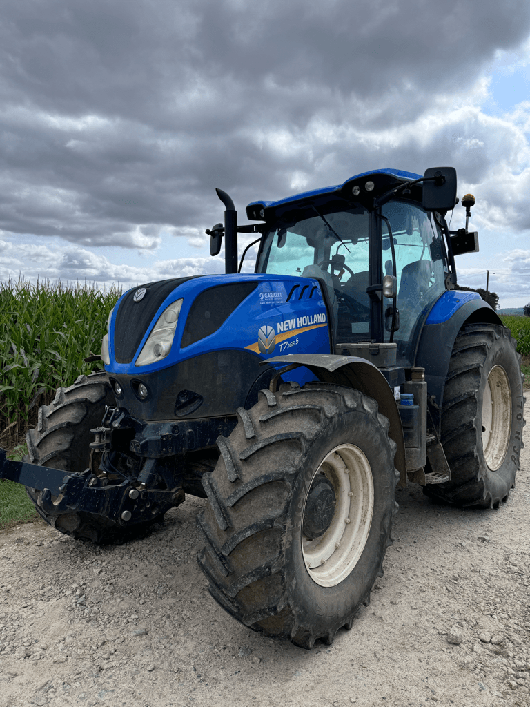 Traktor del tipo New Holland T7.165S RANGE COMMAND S5, Gebrauchtmaschine In TREMEUR (Immagine 1)