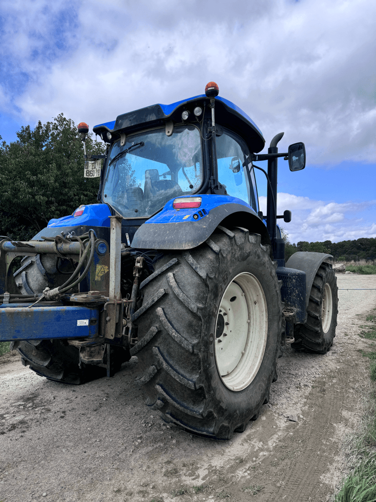 Traktor des Typs New Holland T7.165S RANGE COMMAND S5, Gebrauchtmaschine in TREMEUR (Bild 4)