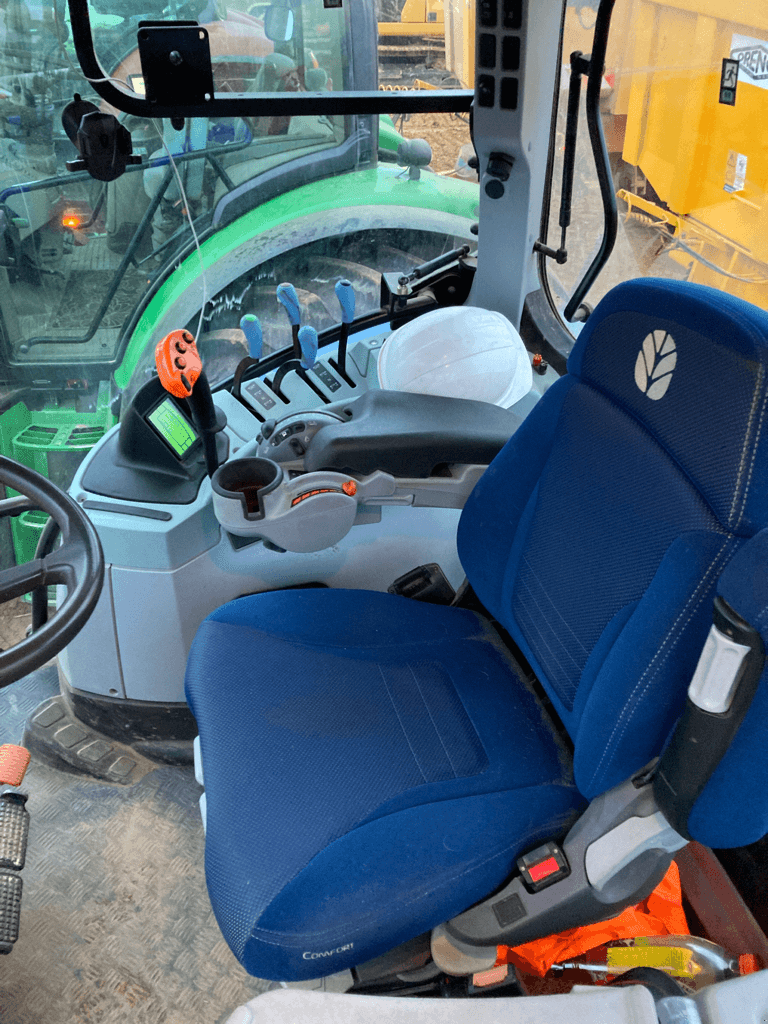 Traktor tip New Holland T7.165S RANGE COMMAND S5, Gebrauchtmaschine in CONDE SUR VIRE (Poză 3)