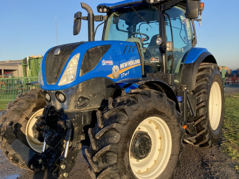 Traktor of the type New Holland T7.165S RANGE COMMAND S5, Gebrauchtmaschine in TREMEUR (Picture 1)