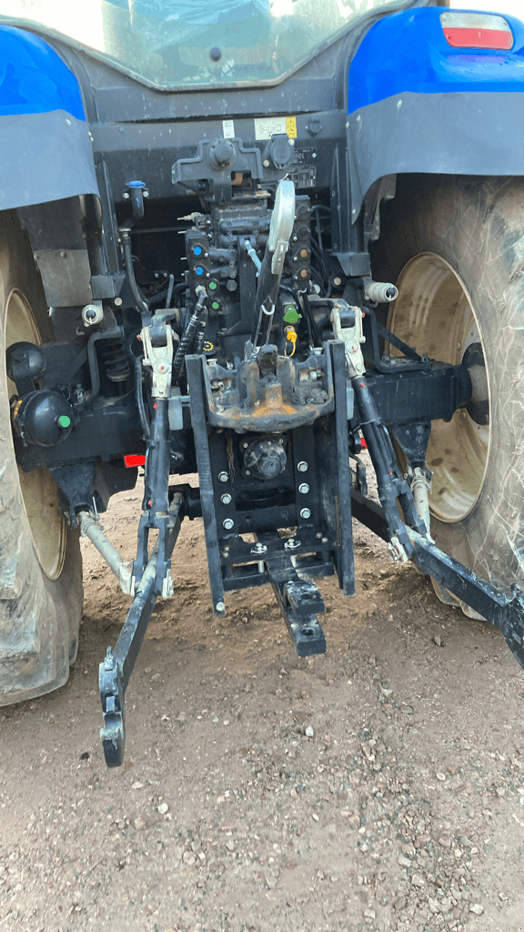 Traktor del tipo New Holland T7.165S RANGE COMMAND S5, Gebrauchtmaschine In CINTHEAUX (Immagine 5)