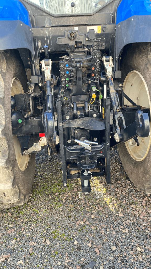 Traktor typu New Holland T7.165S RANGE COMMAND S5, Gebrauchtmaschine w CINTHEAUX (Zdjęcie 4)