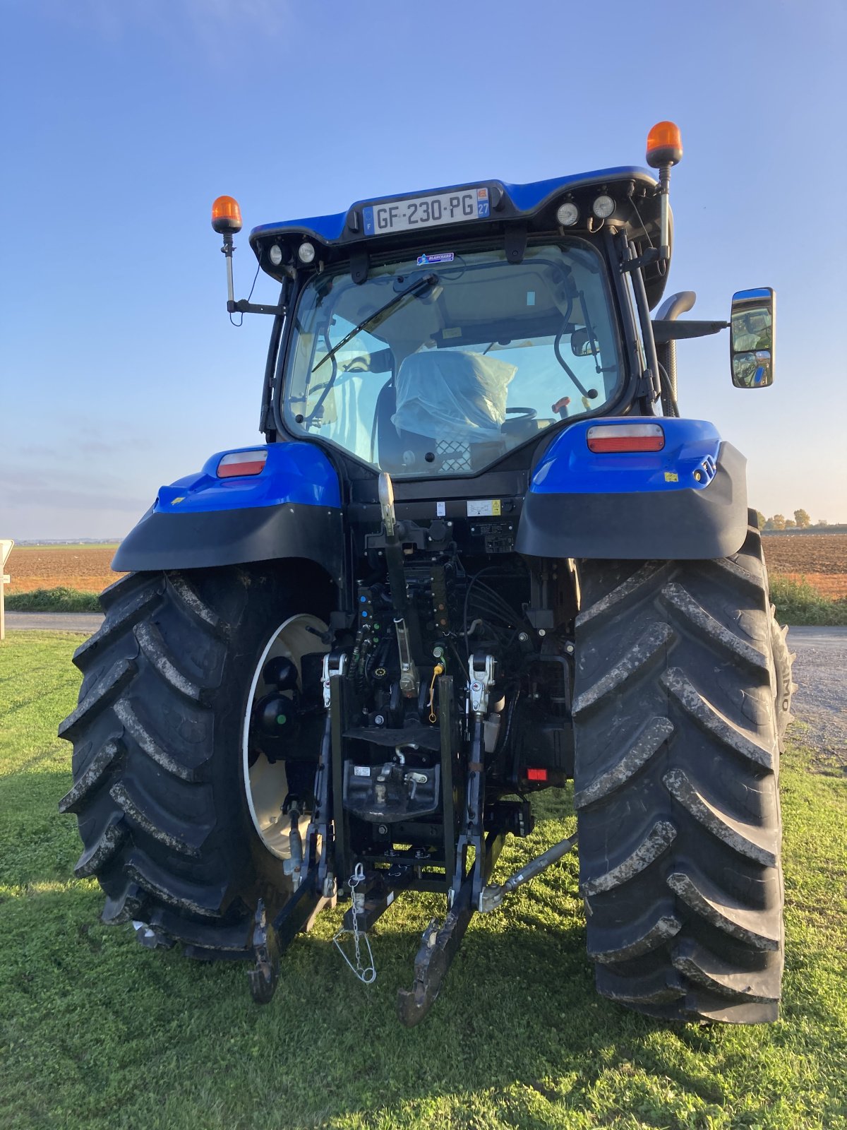 Traktor van het type New Holland T7.165S RANGE COMMAND S5, Gebrauchtmaschine in CINTHEAUX (Foto 4)