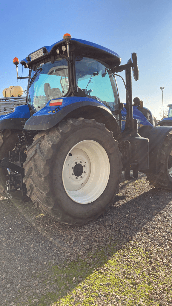 Traktor typu New Holland T7.165S RANGE COMMAND S5, Gebrauchtmaschine w CINTHEAUX (Zdjęcie 7)