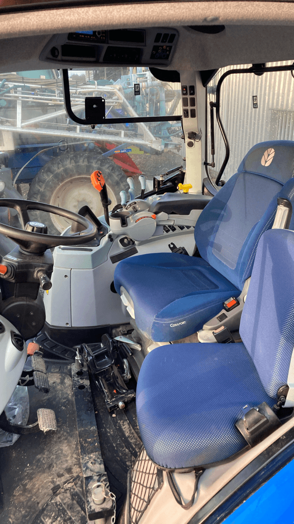 Traktor του τύπου New Holland T7.165S RANGE COMMAND S5, Gebrauchtmaschine σε TREMEUR (Φωτογραφία 8)