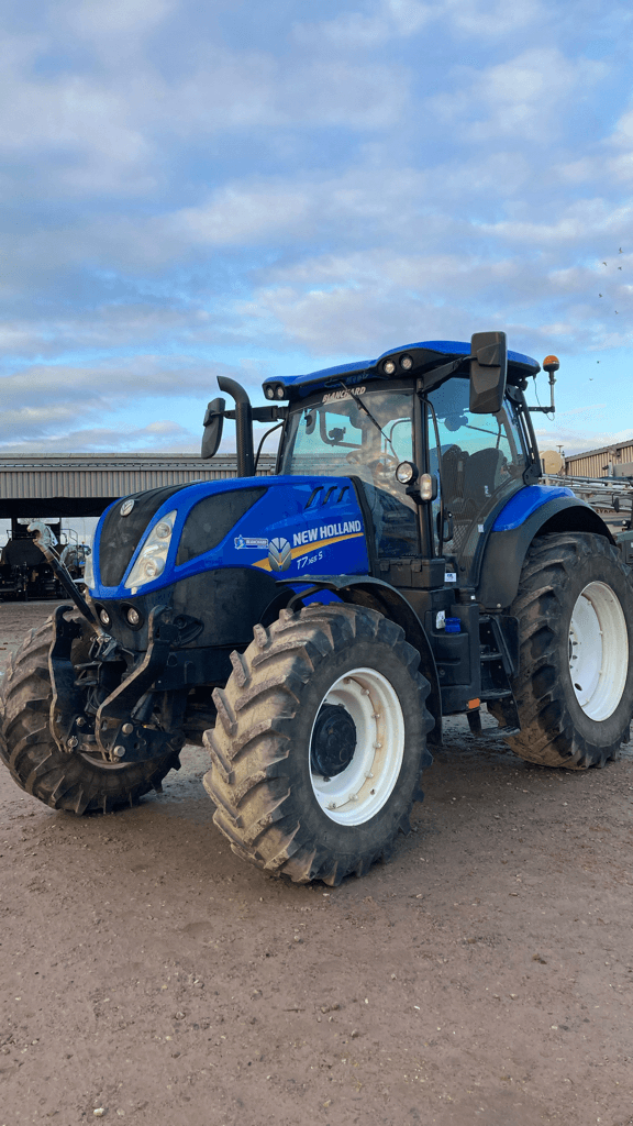 Traktor typu New Holland T7.165S RANGE COMMAND S5, Gebrauchtmaschine w TREMEUR (Zdjęcie 1)