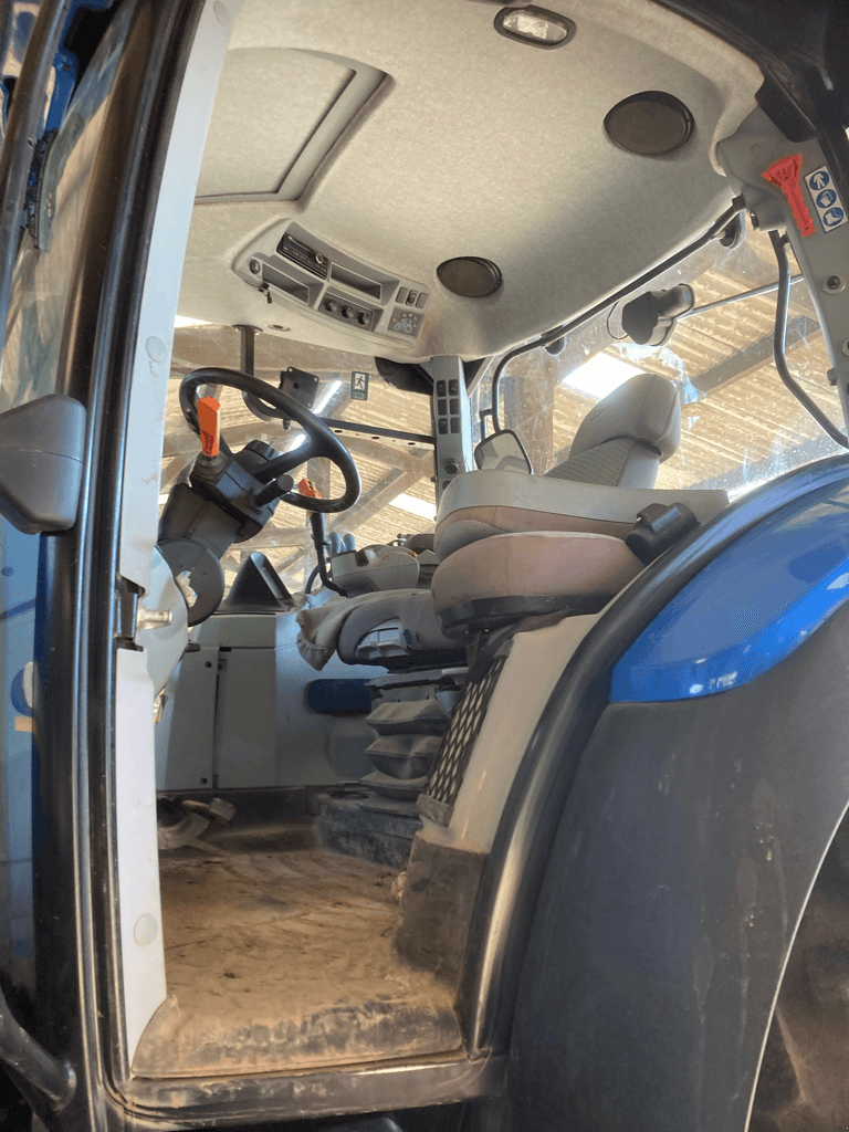 Traktor des Typs New Holland T7.165S RANGE COMMAND T4B, Gebrauchtmaschine in CONDE SUR VIRE (Bild 5)