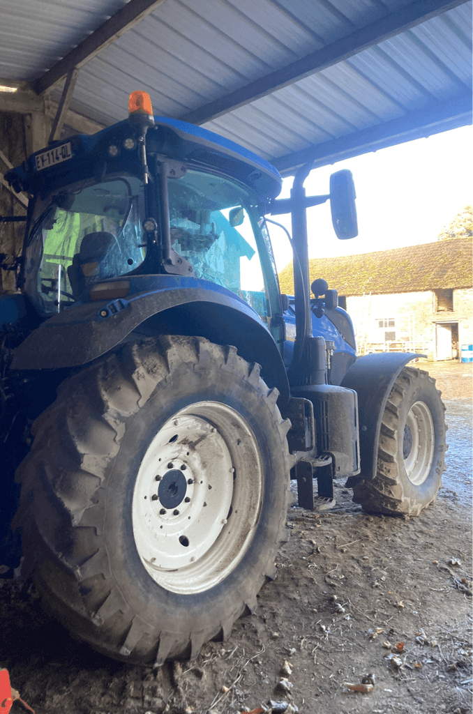 Traktor tip New Holland T7.165S RANGE COMMAND T4B, Gebrauchtmaschine in TREMEUR (Poză 3)