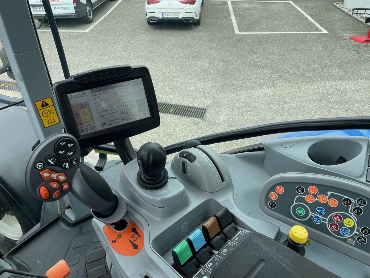 Traktor Türe ait New Holland T7.170 Auto Command, Gebrauchtmaschine içinde Burgkirchen (resim 9)