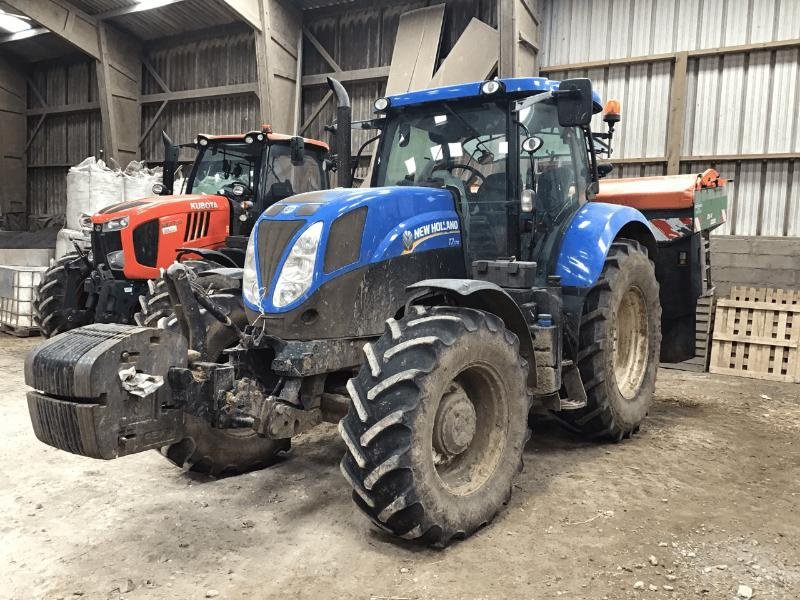 Traktor of the type New Holland T7.170 R C CLAS., Gebrauchtmaschine in HERLIN LE SEC (Picture 1)