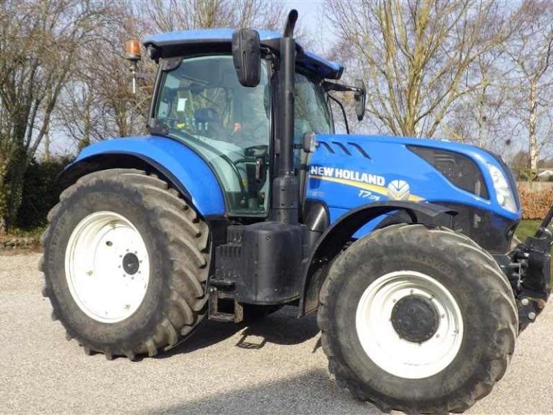 Traktor типа New Holland T7.175 2200 Timer 1 ejer. årg, El frontlift, Gebrauchtmaschine в Ringsted (Фотография 1)