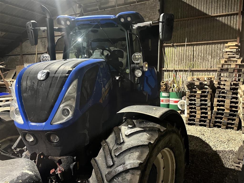 Traktor tip New Holland T7.175 AC Med ålo frontlæsser + GPS klar., Gebrauchtmaschine in Vejle (Poză 1)