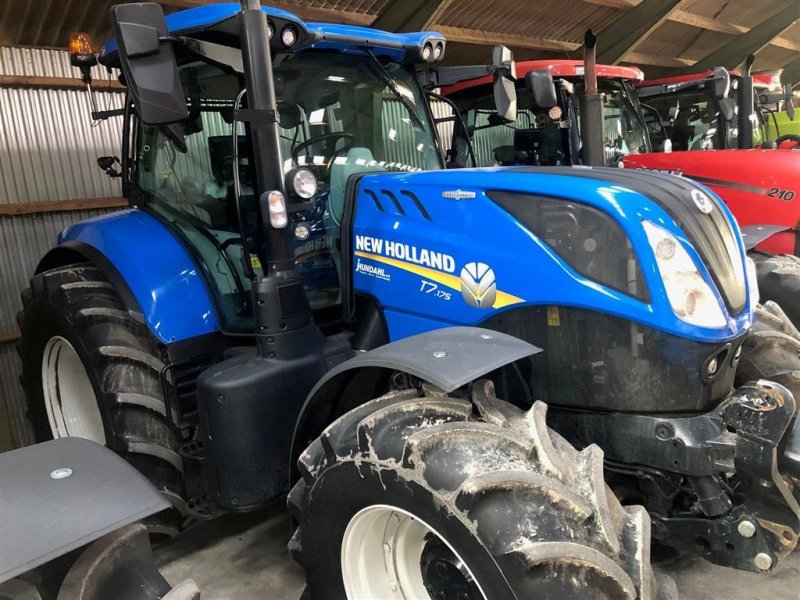 Traktor типа New Holland T7.175 AC, Gebrauchtmaschine в Holstebro (Фотография 1)