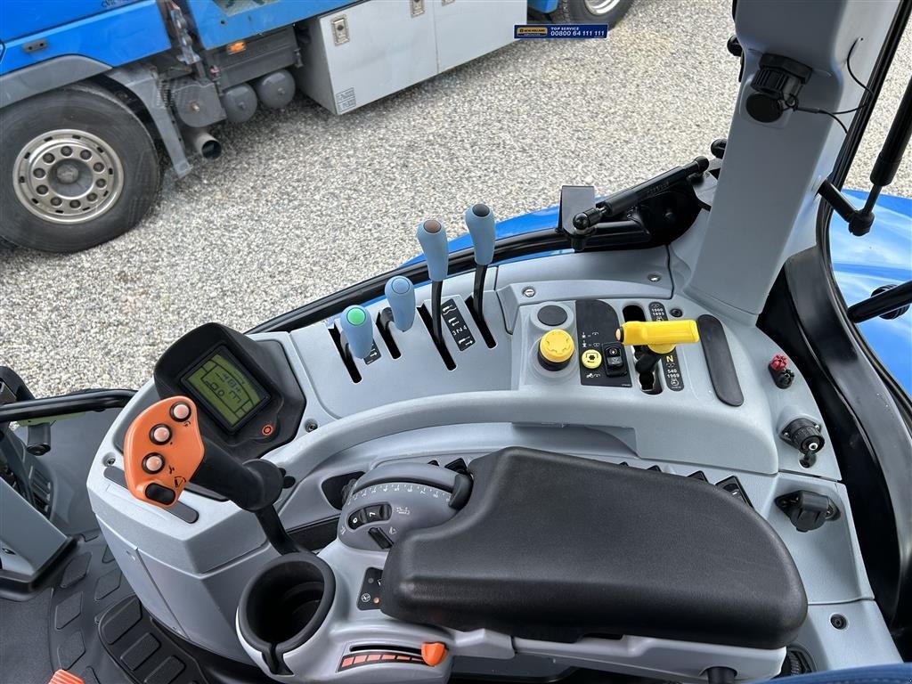 Traktor Türe ait New Holland T7.175, Gebrauchtmaschine içinde Støvring (resim 6)