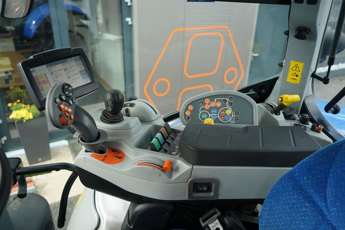 Traktor van het type New Holland T7.185 Auto Command, Gebrauchtmaschine in Greifenburg (Foto 17)