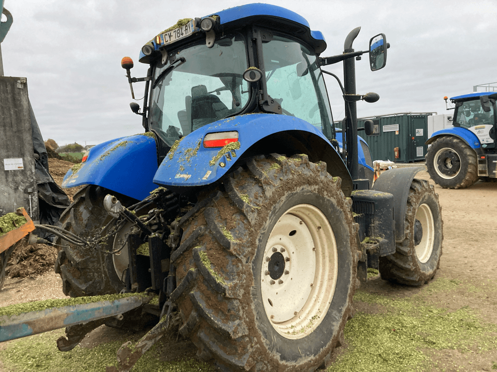 Traktor des Typs New Holland T7.185 RANGE COMMAND, Gebrauchtmaschine in TREMEUR (Bild 3)