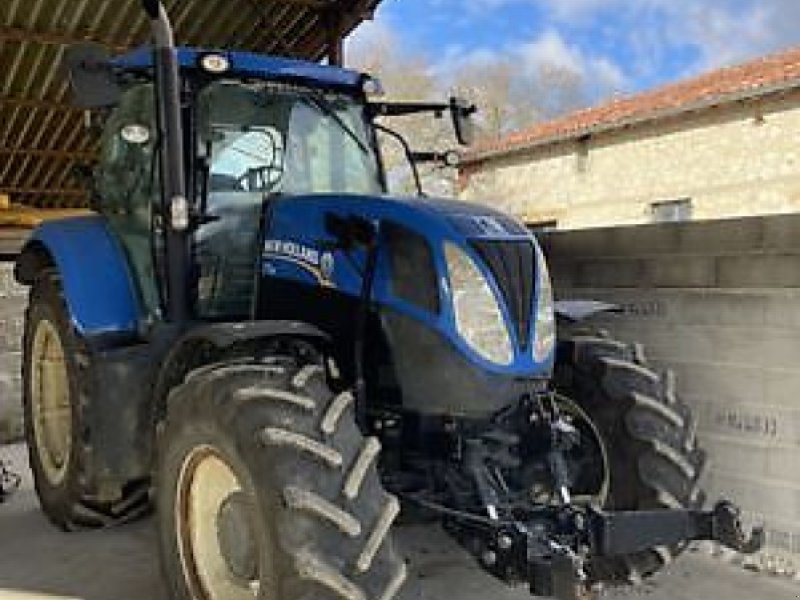 Traktor of the type New Holland T7.185 RC, Gebrauchtmaschine in MOISSAC (Picture 1)