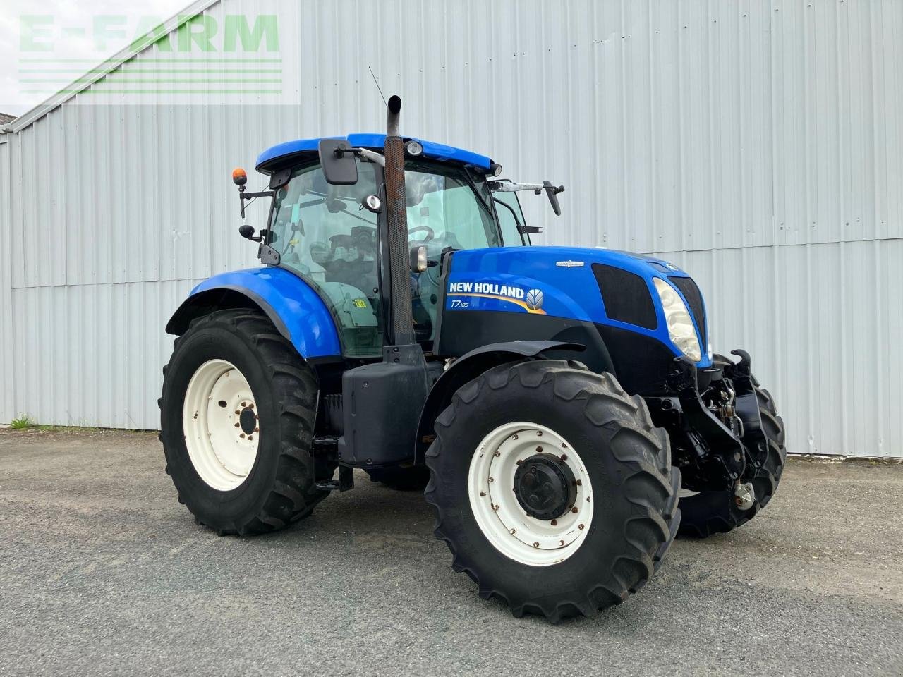 Traktor Türe ait New Holland t7.185, Gebrauchtmaschine içinde PLOUIGNEAU (resim 2)