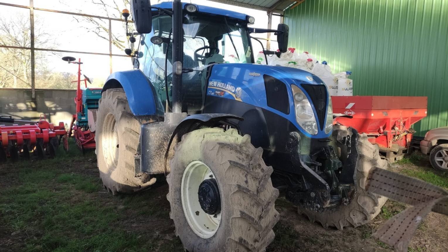 Traktor des Typs New Holland T7.185AC, Gebrauchtmaschine in Le Horps (Bild 1)