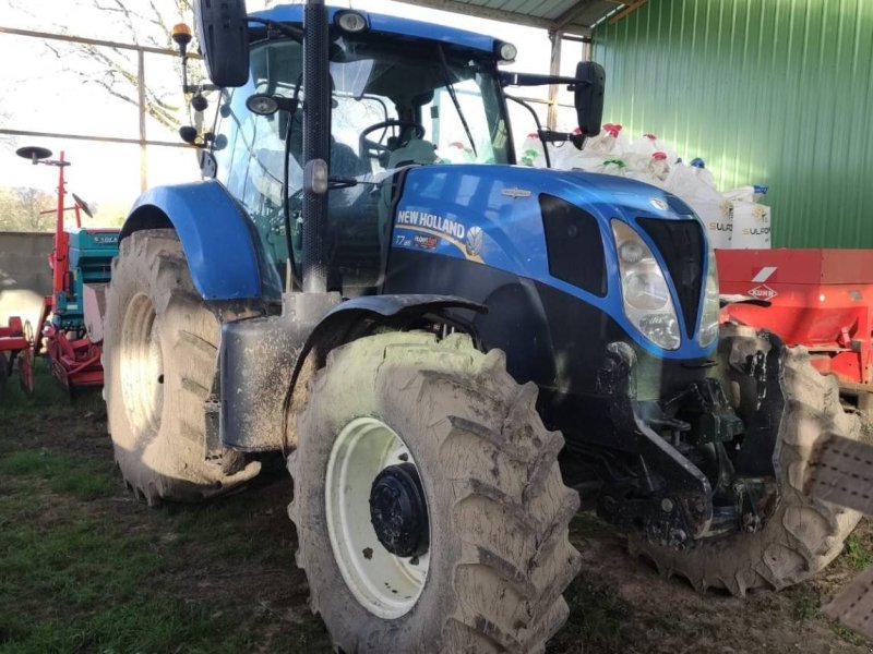 Traktor of the type New Holland T7.185AC, Gebrauchtmaschine in Le Horps (Picture 1)