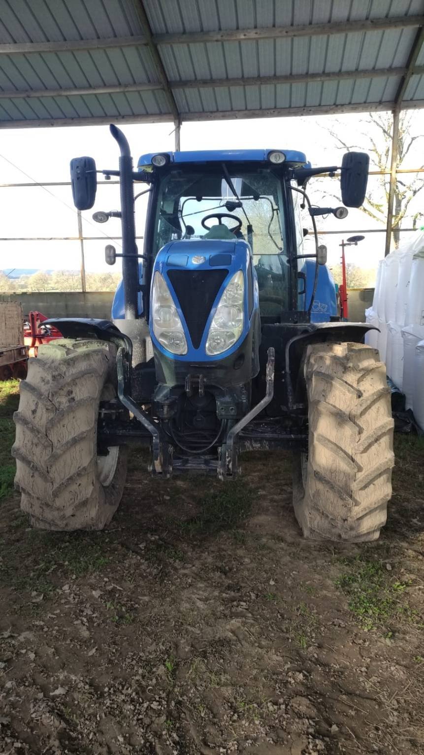 Traktor des Typs New Holland T7.185AC, Gebrauchtmaschine in Le Horps (Bild 3)