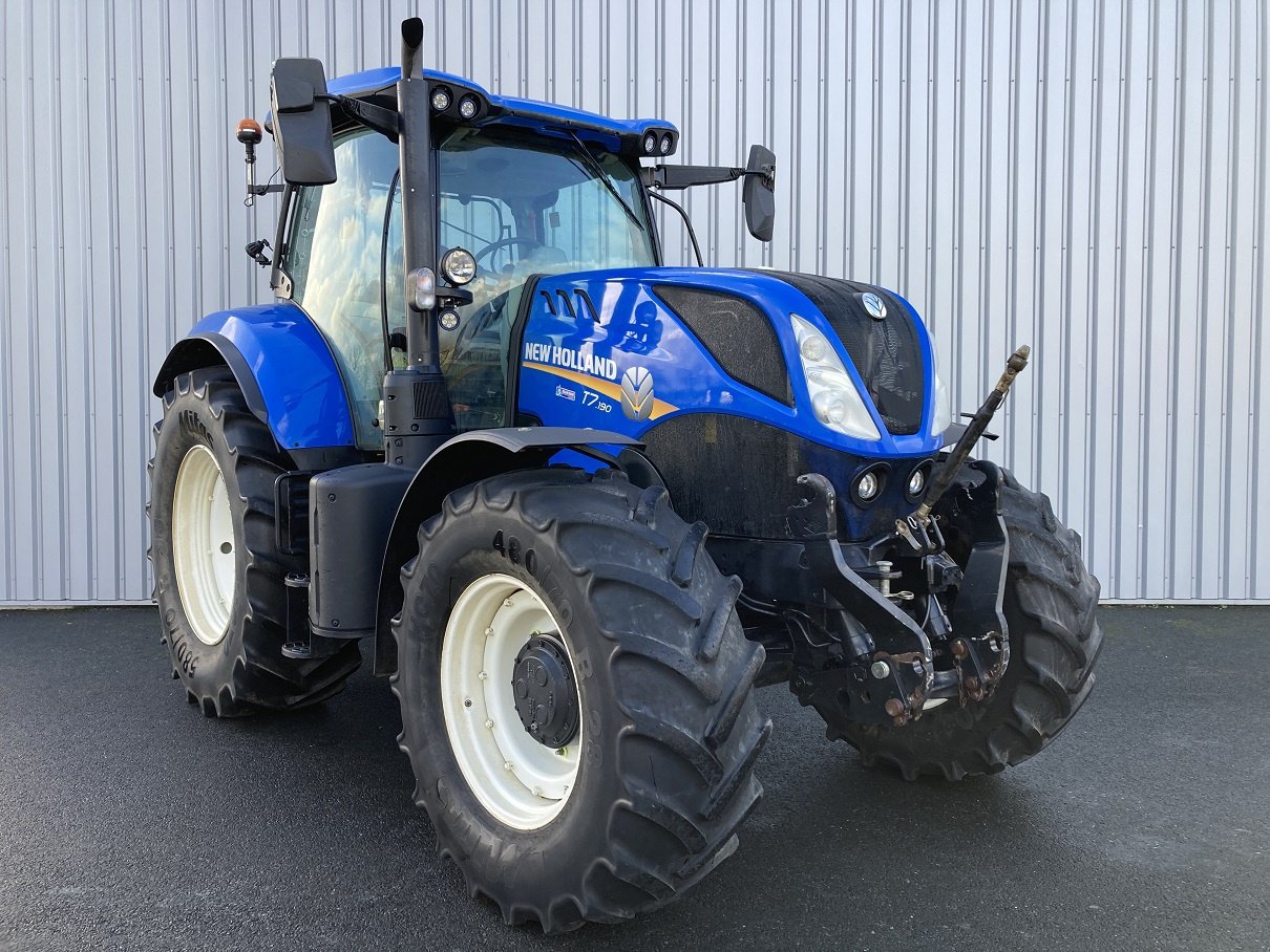 Traktor des Typs New Holland T7.190 PC T4B, Gebrauchtmaschine in TREMEUR (Bild 2)