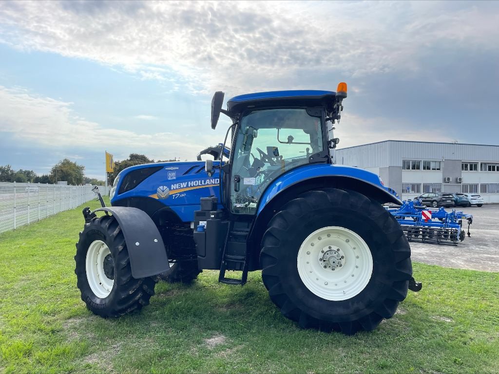 Traktor del tipo New Holland T7.190, Gebrauchtmaschine en Montauban (Imagen 4)