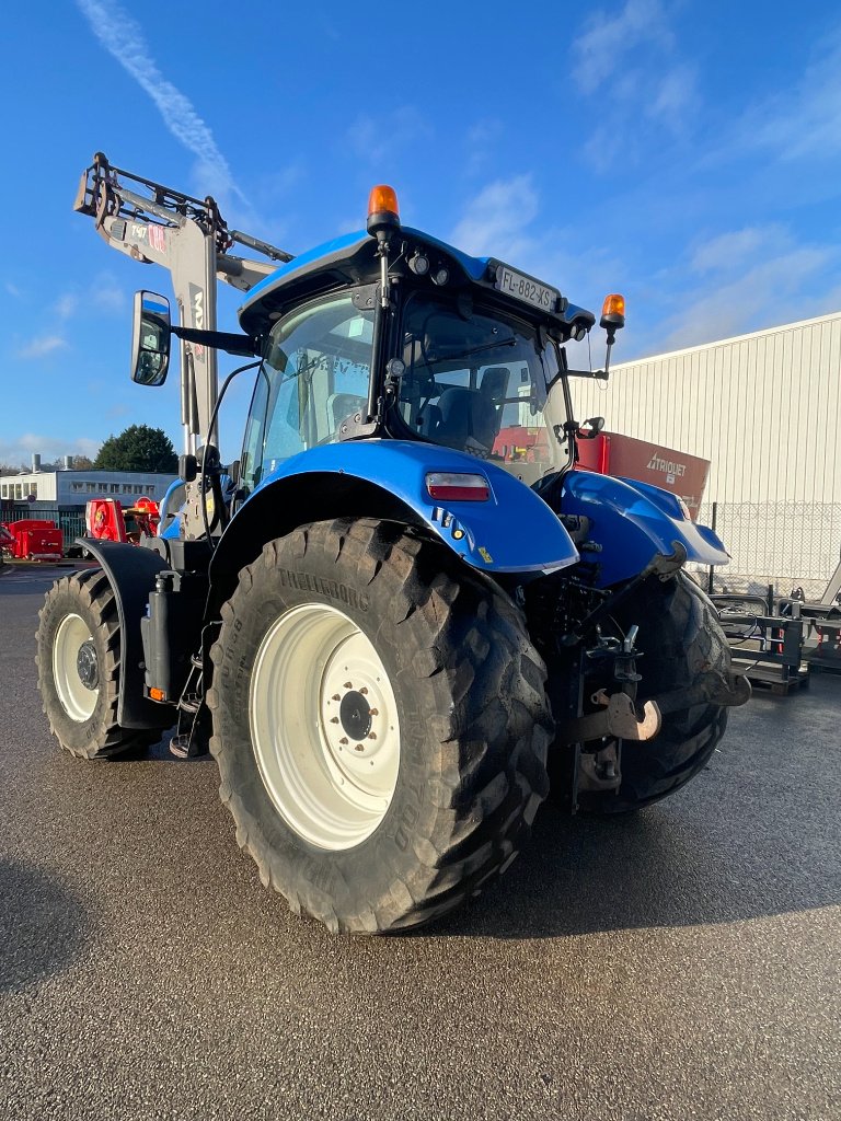 Traktor of the type New Holland T7190, Gebrauchtmaschine in Neufchâtel-en-Bray (Picture 4)