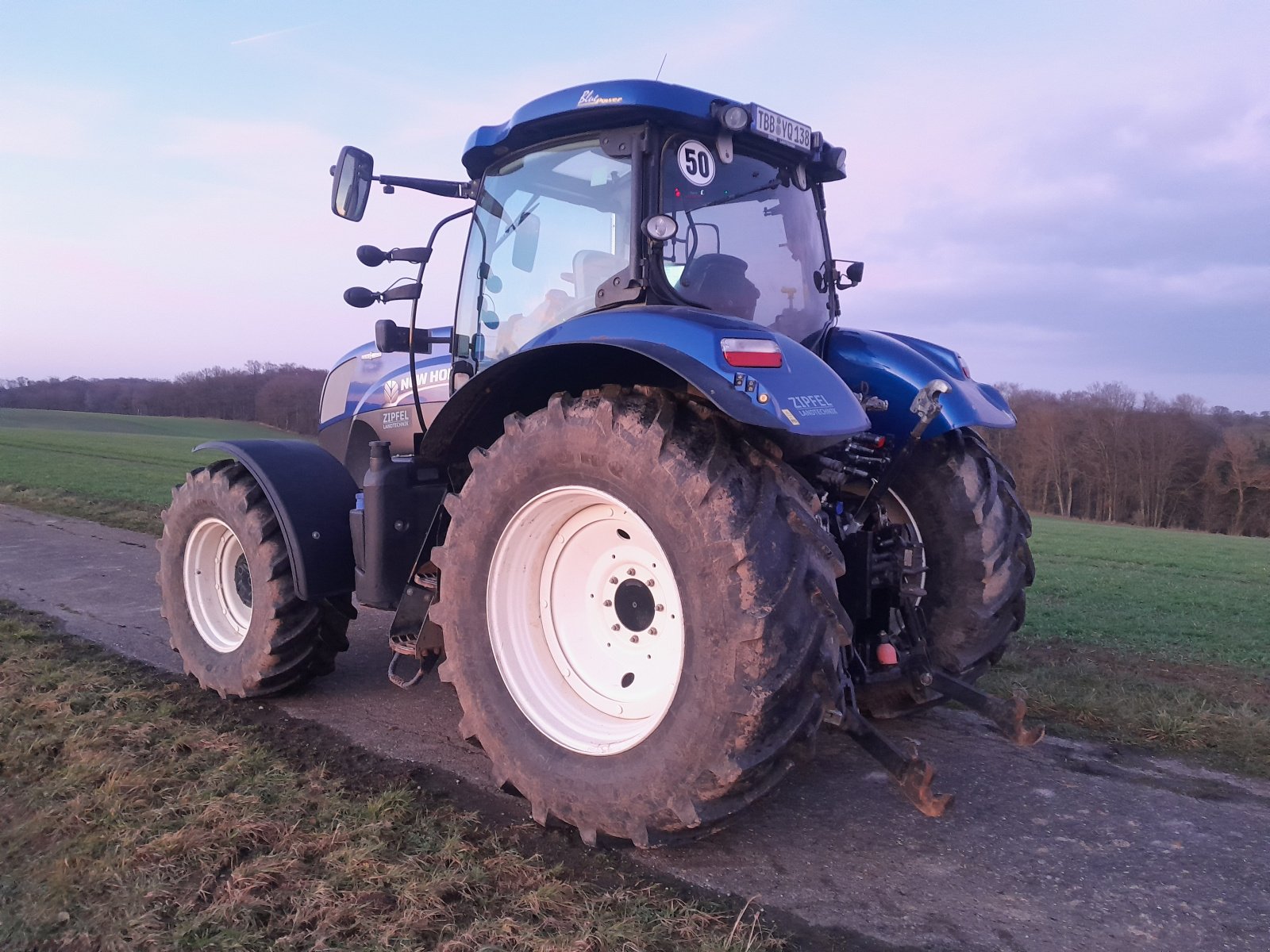 Traktor of the type New Holland T7.200 AC Blue Power, Gebrauchtmaschine in Creglingen (Picture 7)