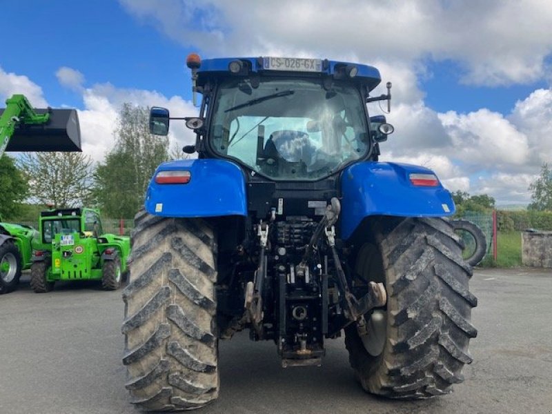 Traktor des Typs New Holland T7.200 AUTOCOMMA, Gebrauchtmaschine in Gennes sur glaize (Bild 1)