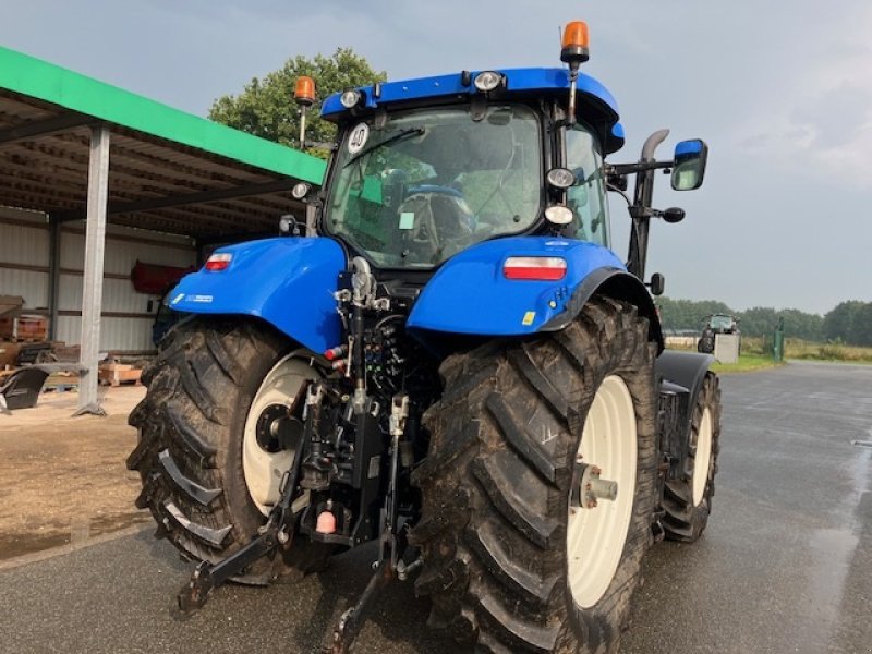 Traktor of the type New Holland T7.200 Autocommand kun kørt 2000 timer med frontlift og PTO, Gebrauchtmaschine in Bylderup-Bov (Picture 3)