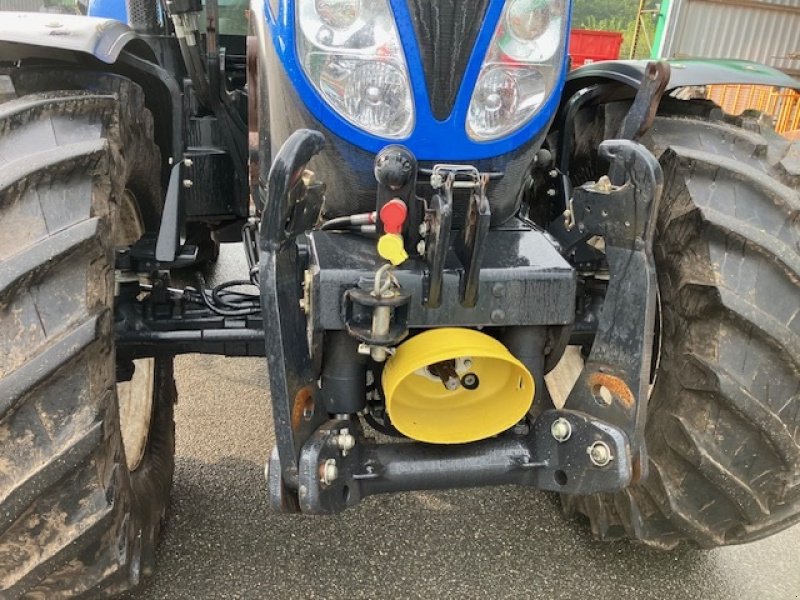 Traktor of the type New Holland T7.200 Autocommand kun kørt 2000 timer med frontlift og PTO, Gebrauchtmaschine in Bylderup-Bov (Picture 5)