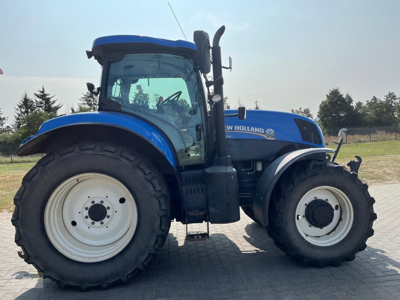 Traktor of the type New Holland T7.200 POWERCOMMAND, Gebrauchtmaschine in Schora (Picture 4)