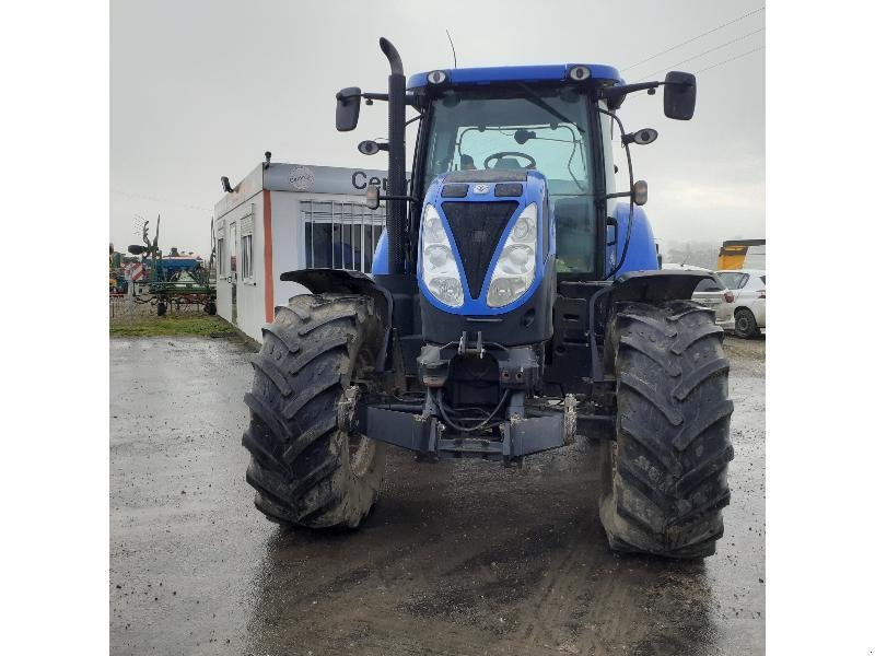 Traktor Türe ait New Holland T7.200 R C CLAS., Gebrauchtmaschine içinde HERLIN LE SEC (resim 4)